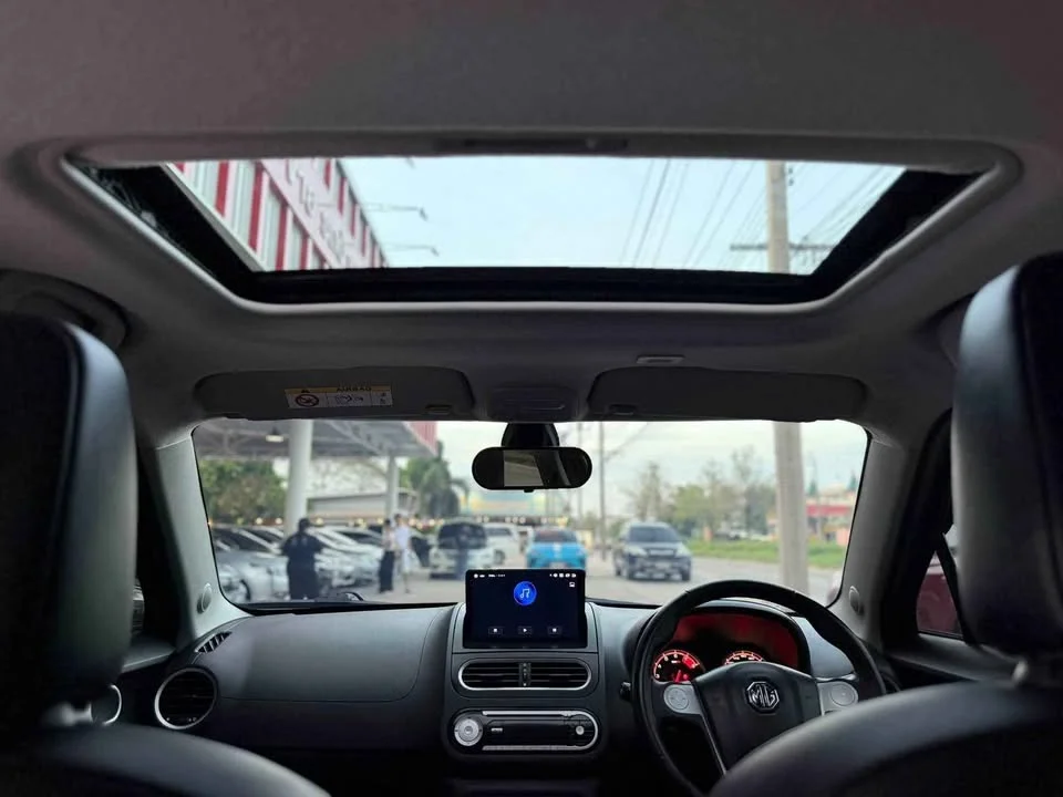 2016 MG 3 II 3