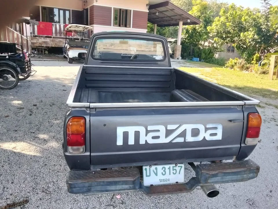 1990 Mazda B-series (Familia) III 3