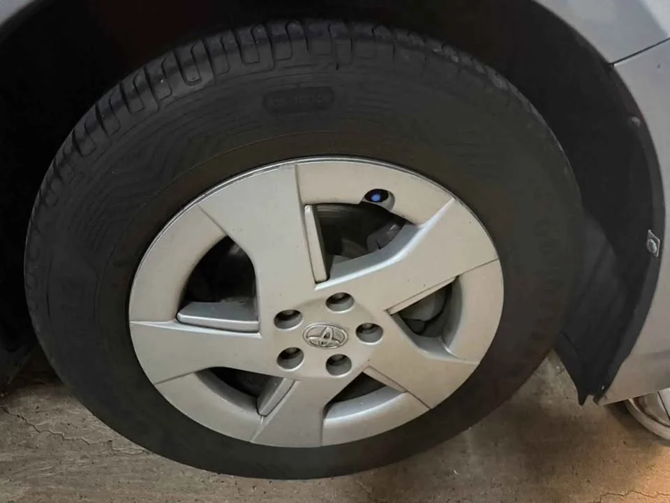 2011 Toyota Prius III 3