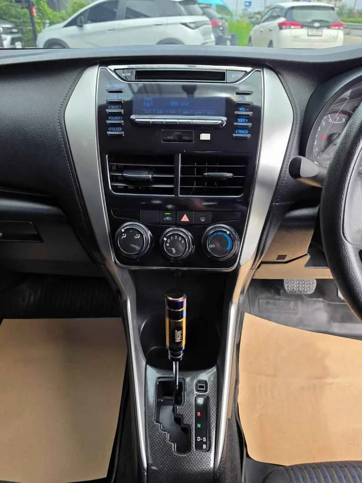 2019 Toyota Yaris ATIV III 3