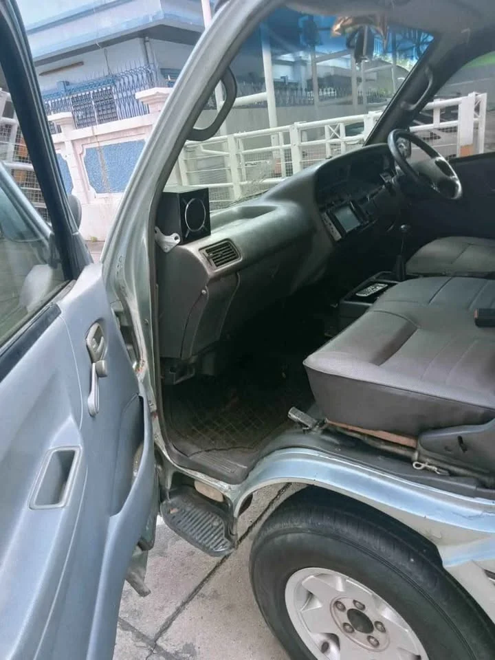 1991 Toyota Commuter IV (H100) 3