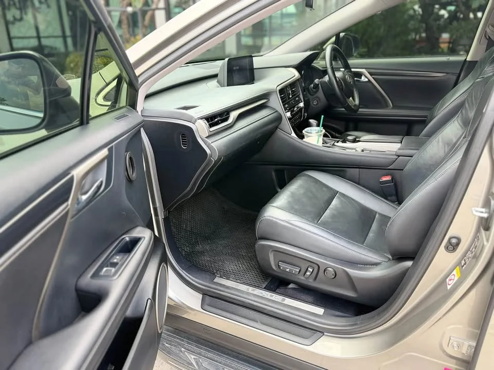 2017 Lexus RX IV 3