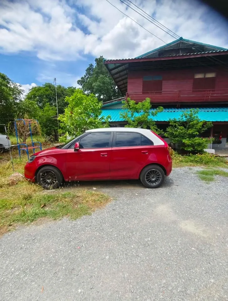 2016 MG 3 II 3