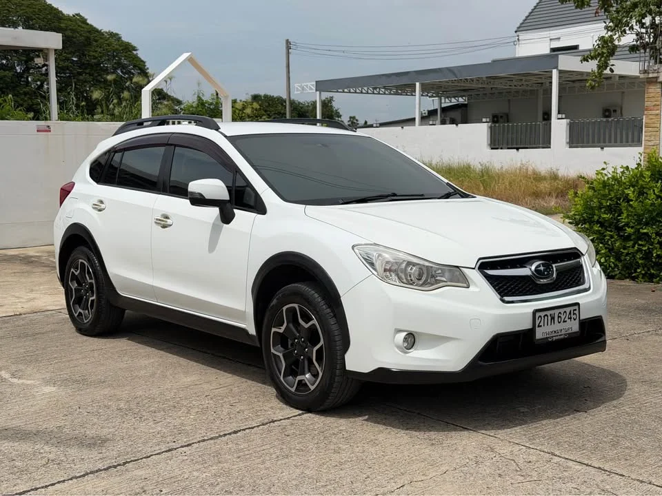 2013 Subaru XV I 2