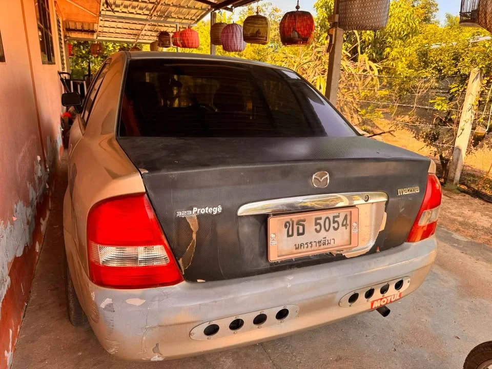 1996 Mazda 323 VIII 3