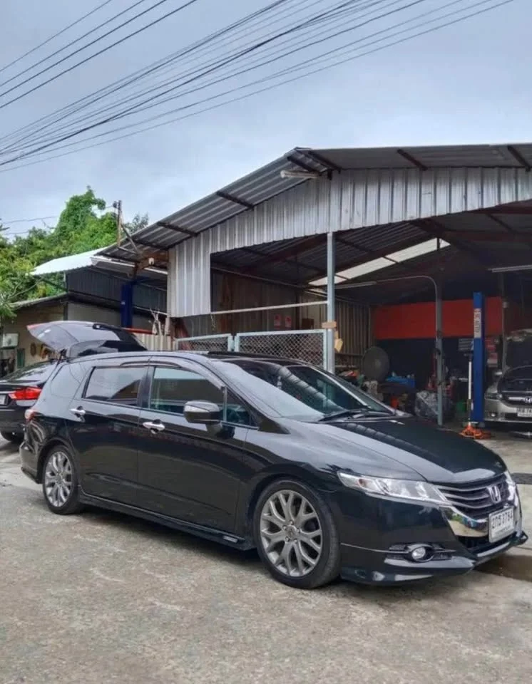 2013 Honda Odyssey IV 2