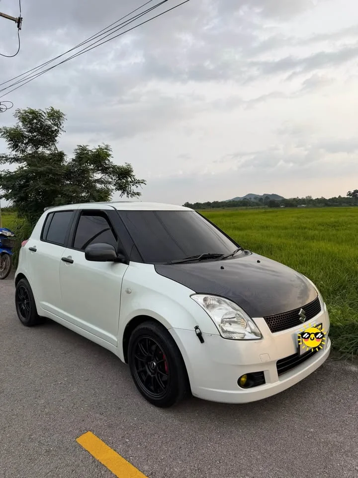 2011 Suzuki Swift I 2