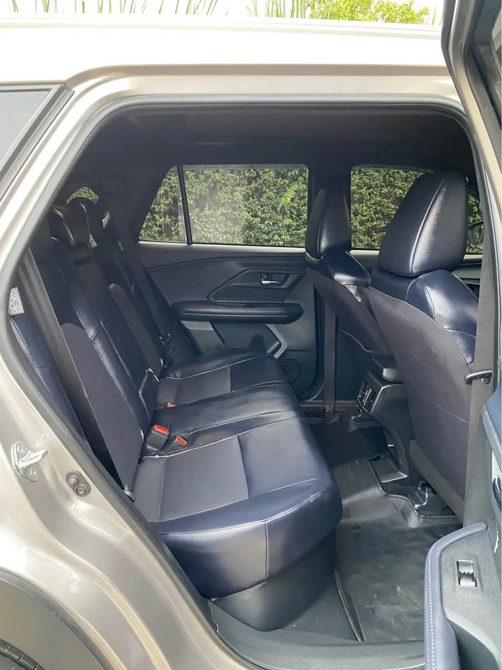 2024 Toyota Yaris Cross AC200 2