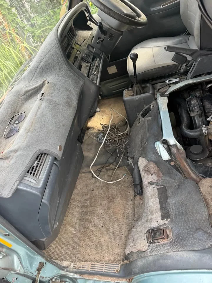 2003 Toyota Commuter IV (H100) 2