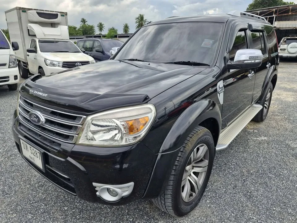 2013 Ford Everest I 3