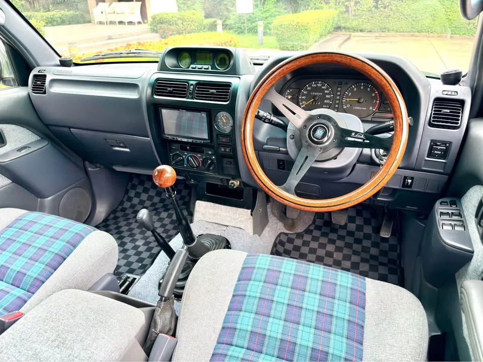 1997 Toyota Land Cruiser Prado J90 3