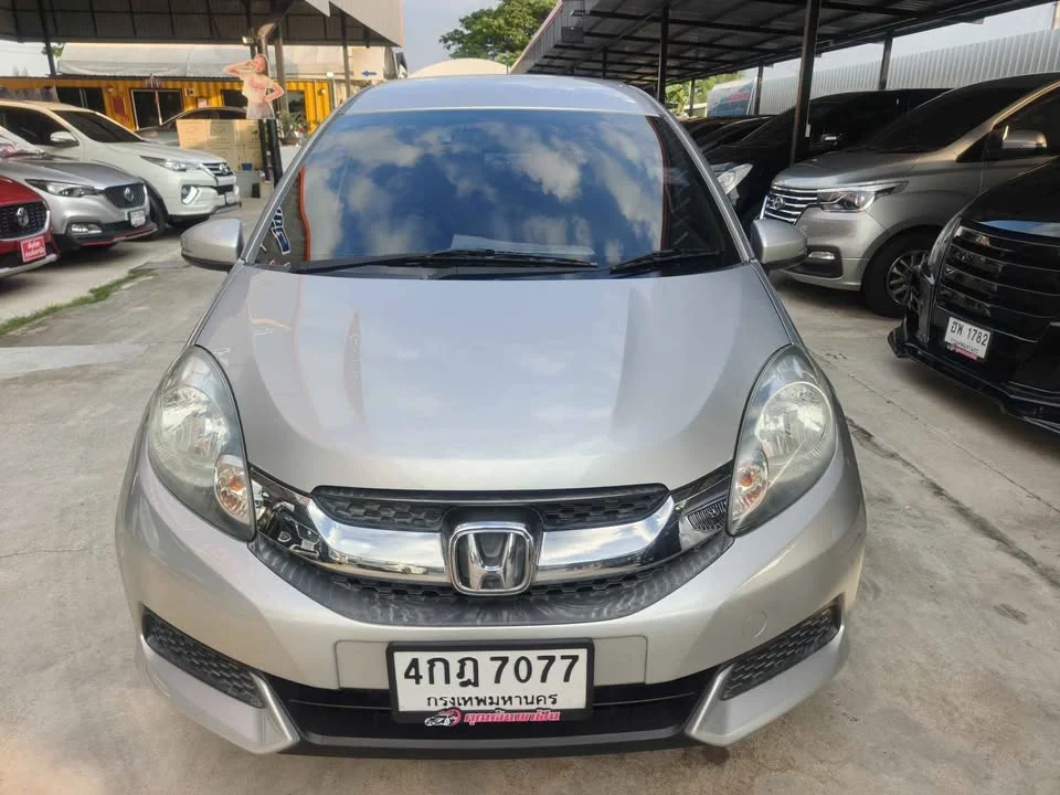 2015 Honda Mobilio II 2