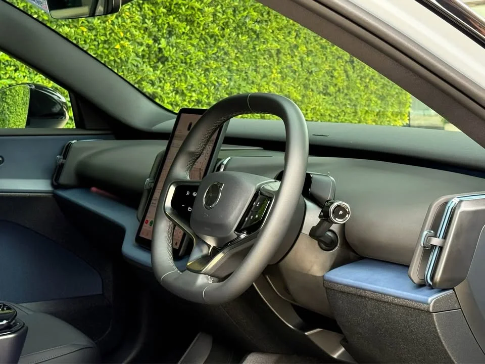2024 Volvo EX30 I 3