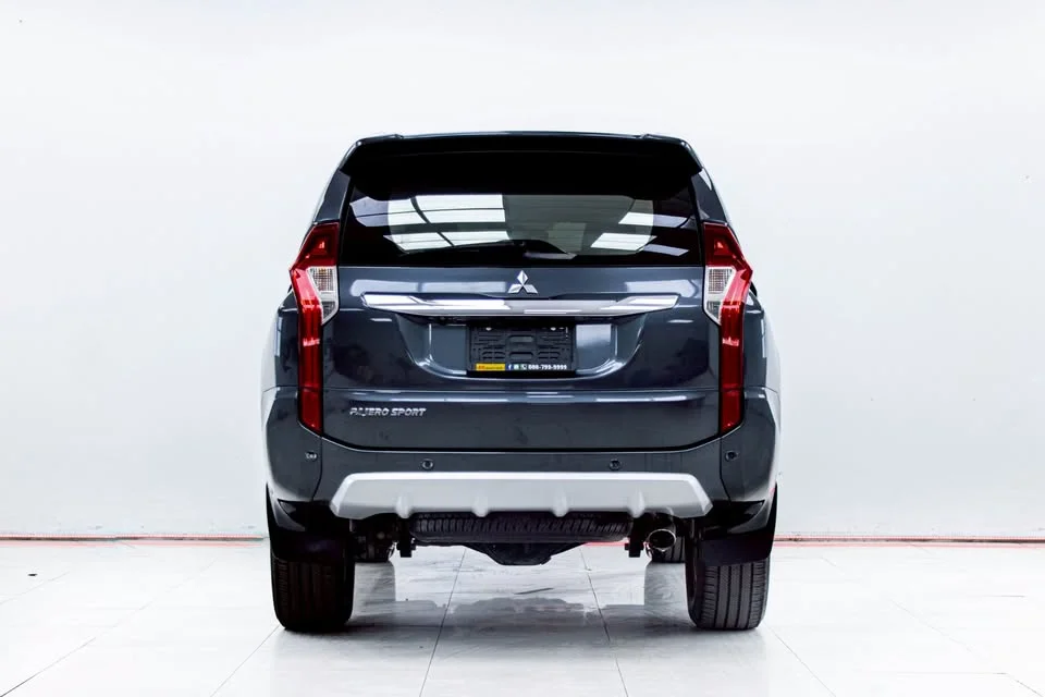 2016 Mitsubishi Pajero Sport III 3