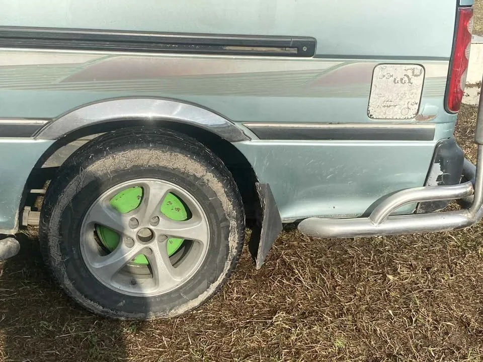 1997 Toyota Commuter IV (H100) 3