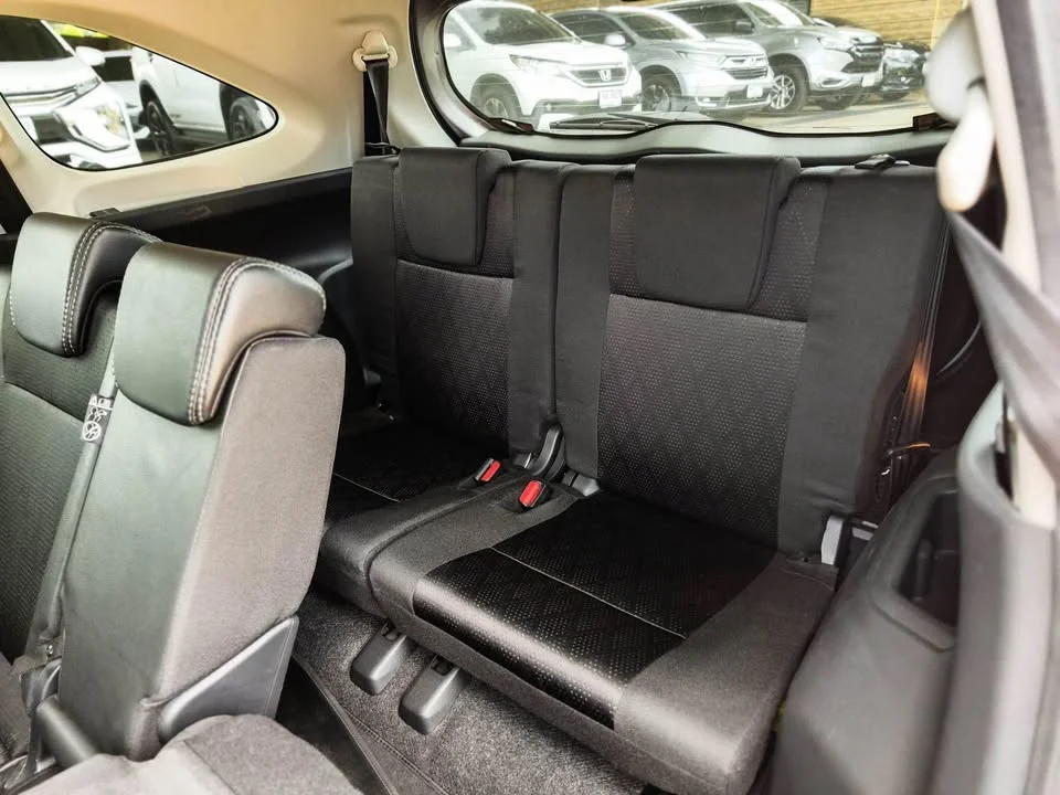 2023 Toyota Veloz III 2