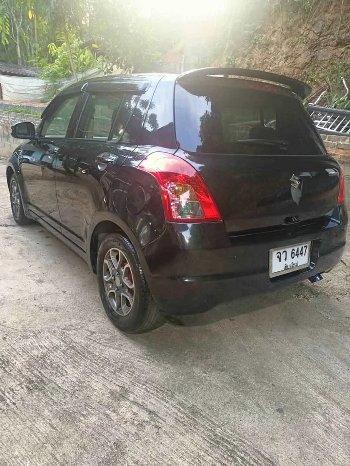 2011 Suzuki Swift I 3