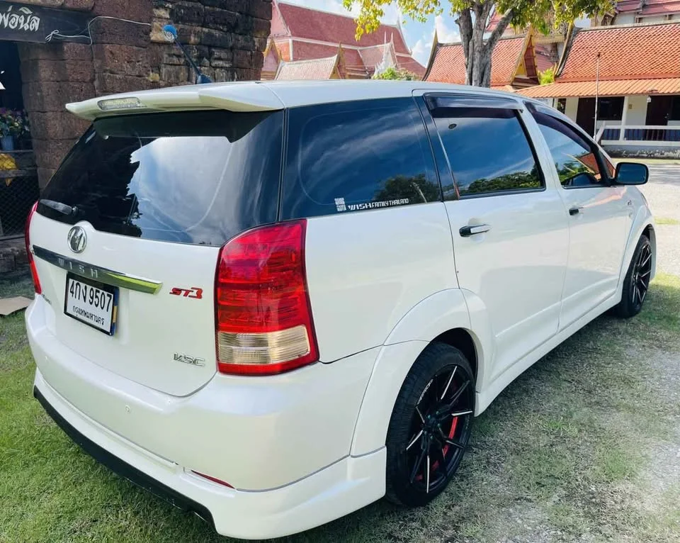 2008 Toyota Wish I 2