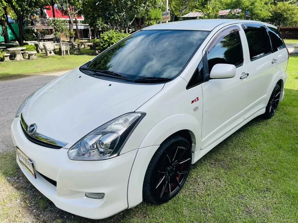 2008 Toyota Wish I 3
