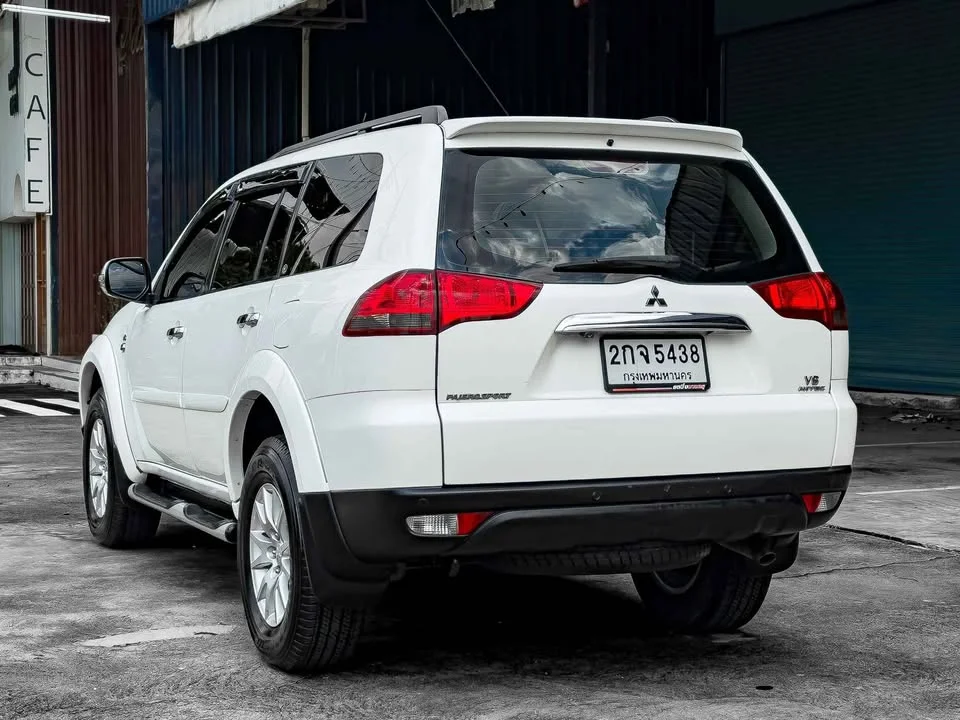 2012 Mitsubishi Pajero Sport II 2