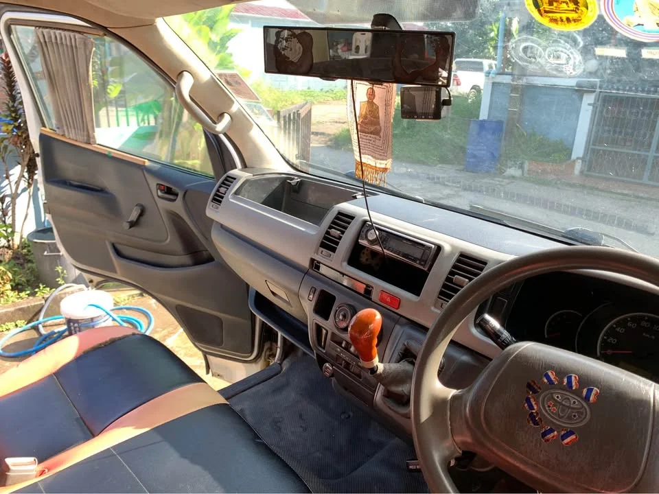 2006 Toyota HiAce V (H200) 2