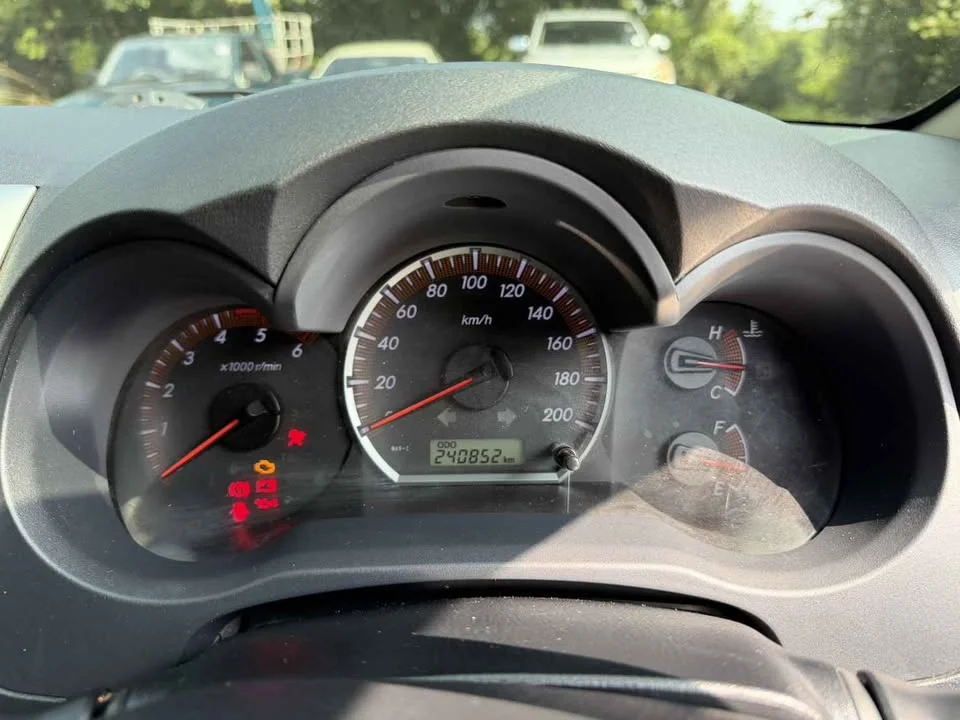 2014 Toyota Hilux VII 2