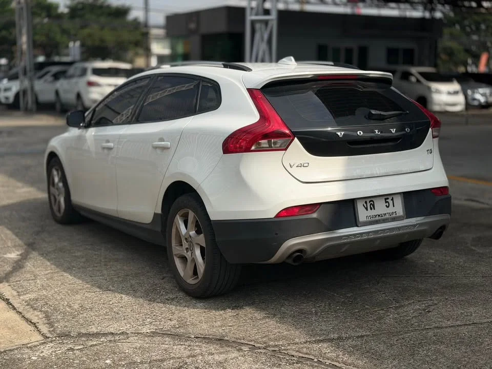 2014 Volvo V40 II 2