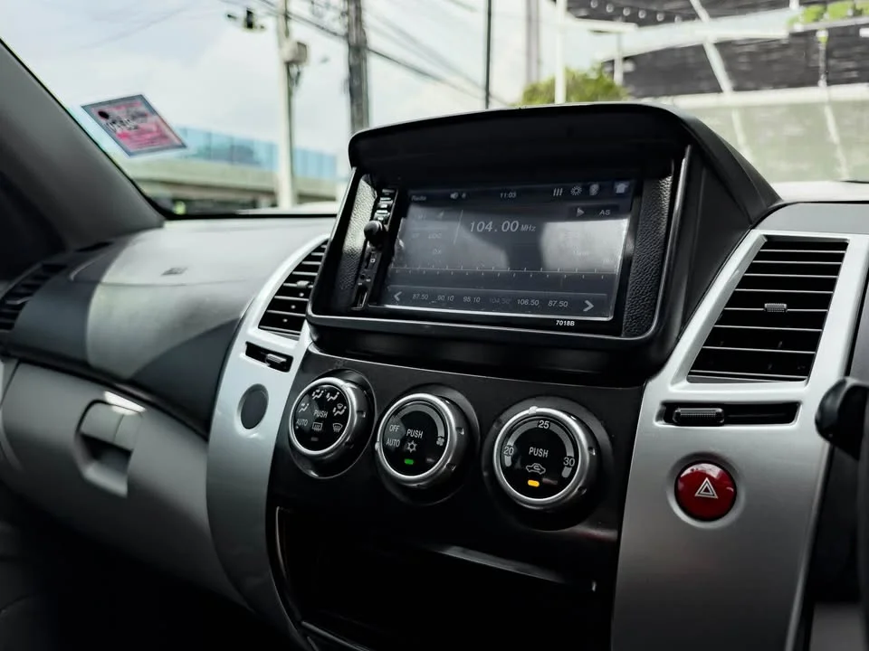 2012 Mitsubishi Pajero Sport II 3