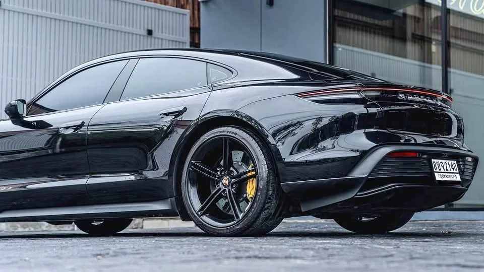 2021 Porsche Taycan 9J1 2