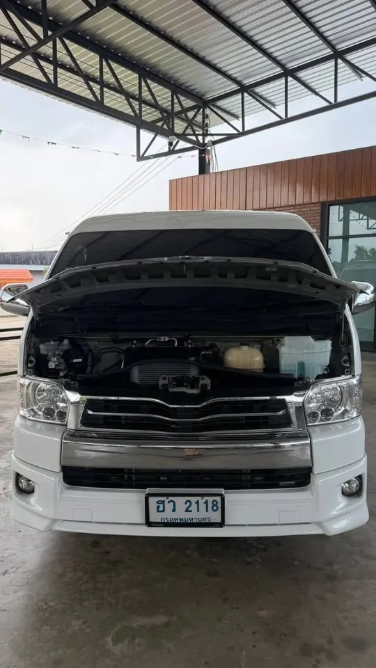 2016 Toyota HiAce V (H200) 3