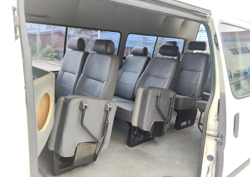 2002 Toyota Commuter IV (H100) 2