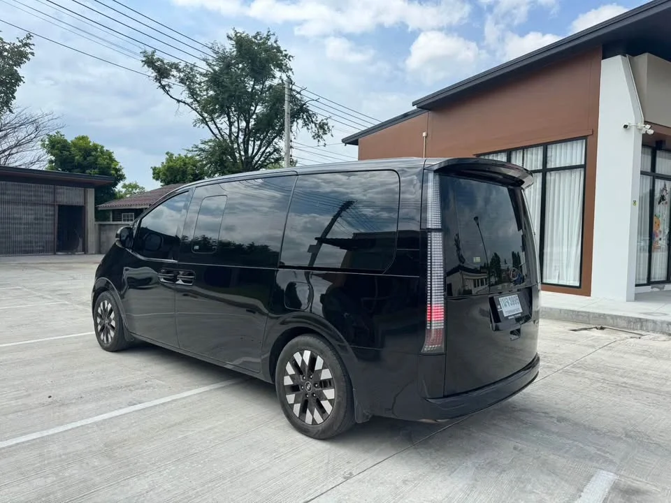 2022 Hyundai Staria US4 2
