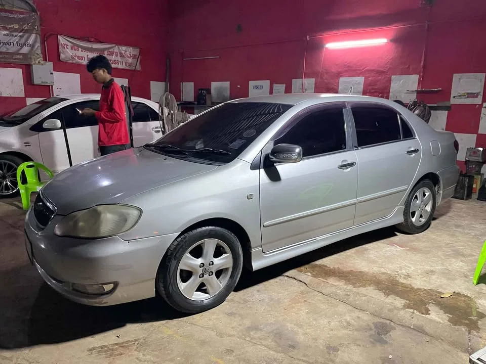 2005 Toyota Corolla Altis IX (E120) 2