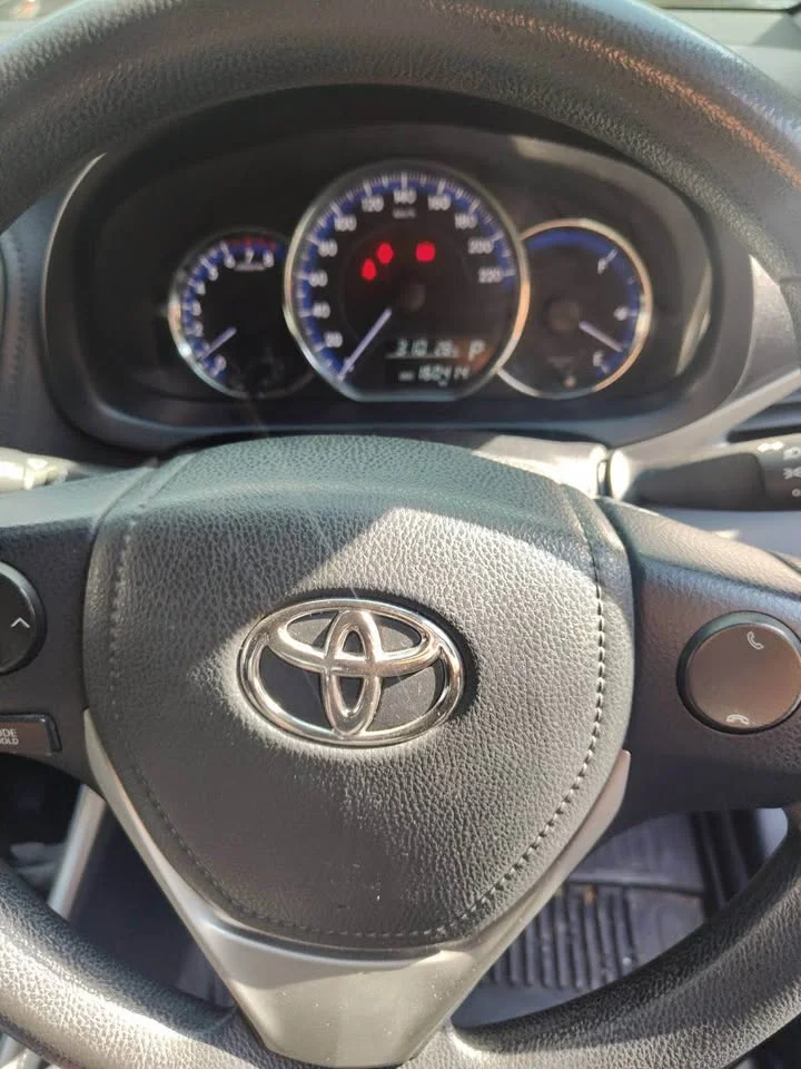 2017 Toyota Yaris ATIV III 2