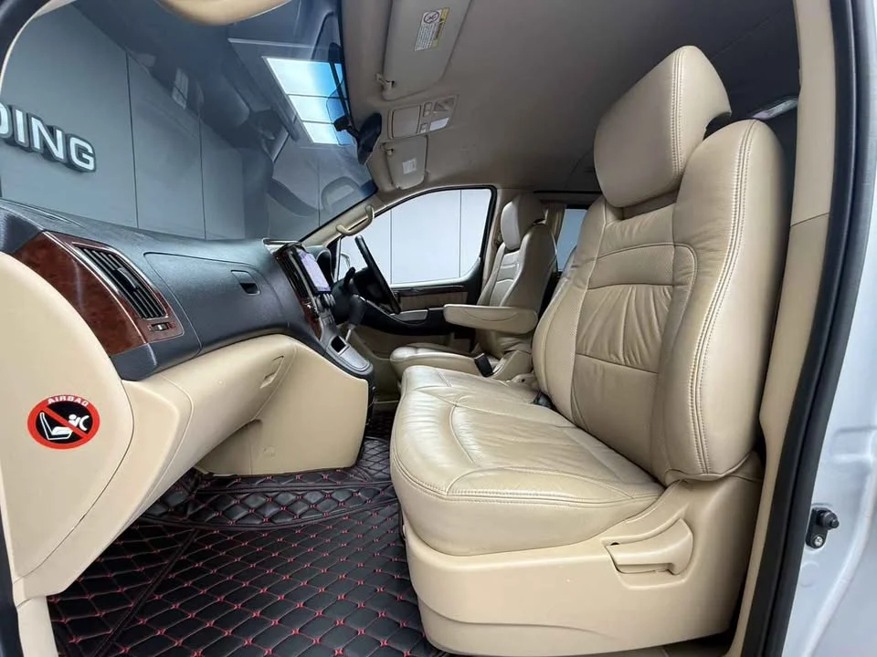 2012 Hyundai H-1 II 2