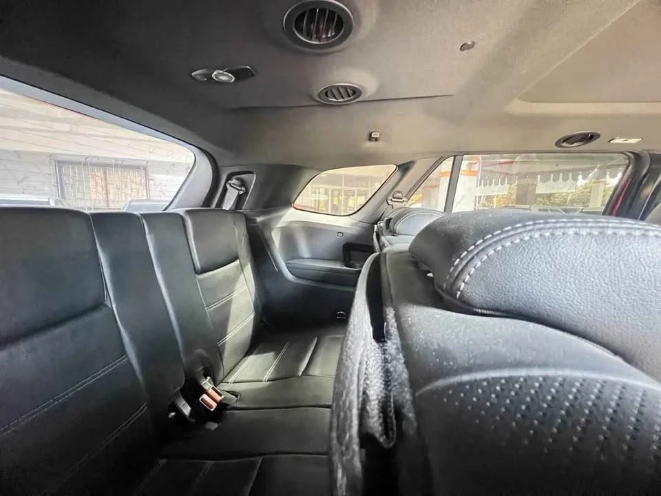 2019 Ford Everest II 2