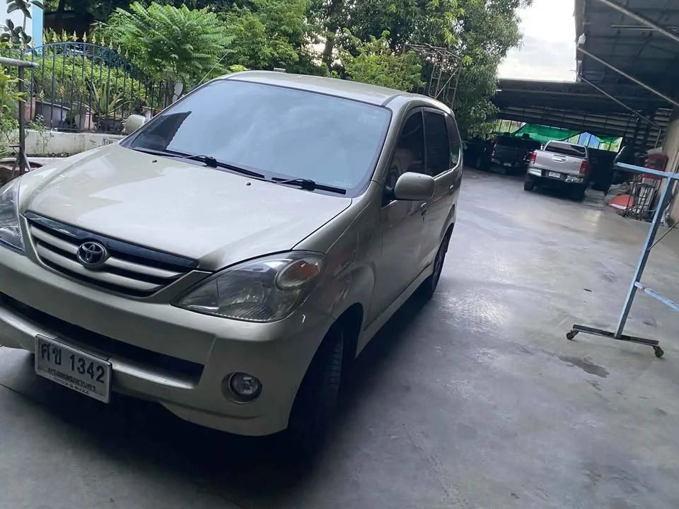 2004 Toyota Avanza I 2