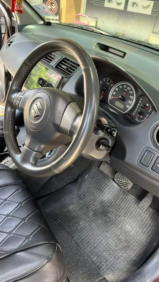 2011 Suzuki Swift I 2