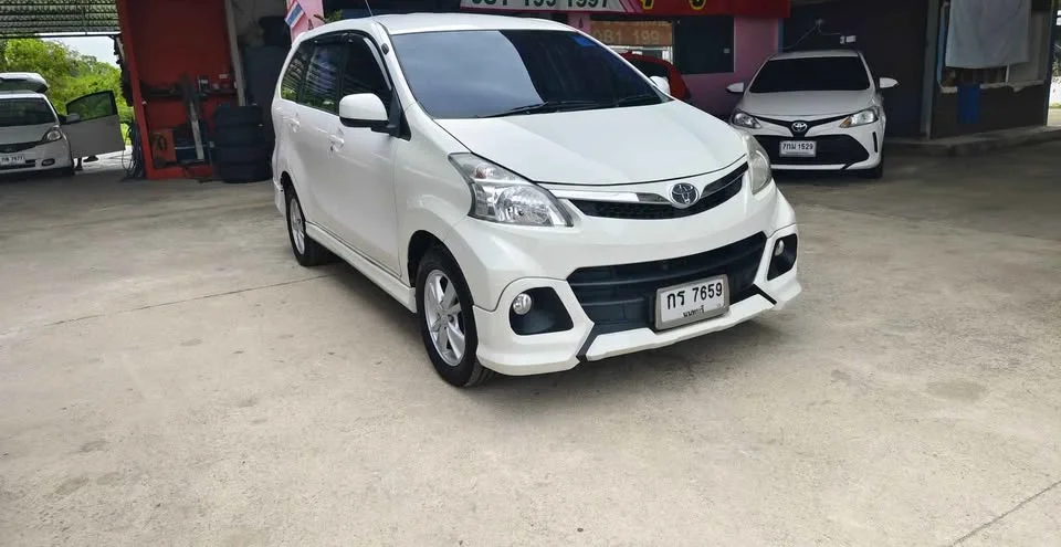 2013 Toyota Avanza II 3