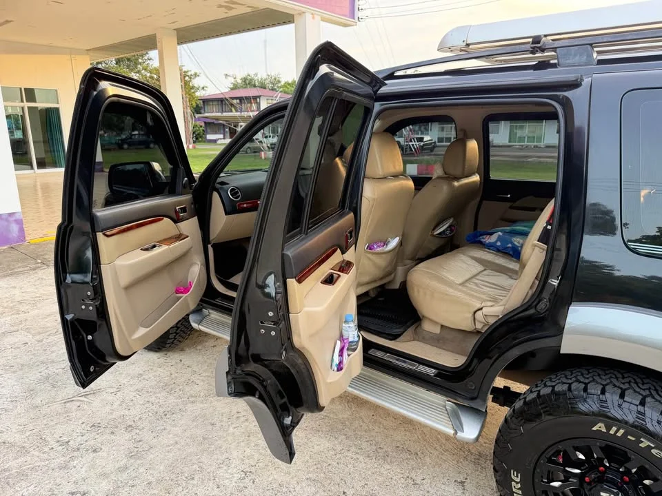 2008 Ford Everest I 3