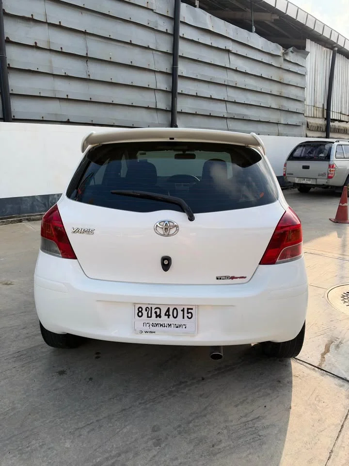 2009 Toyota Yaris II 2