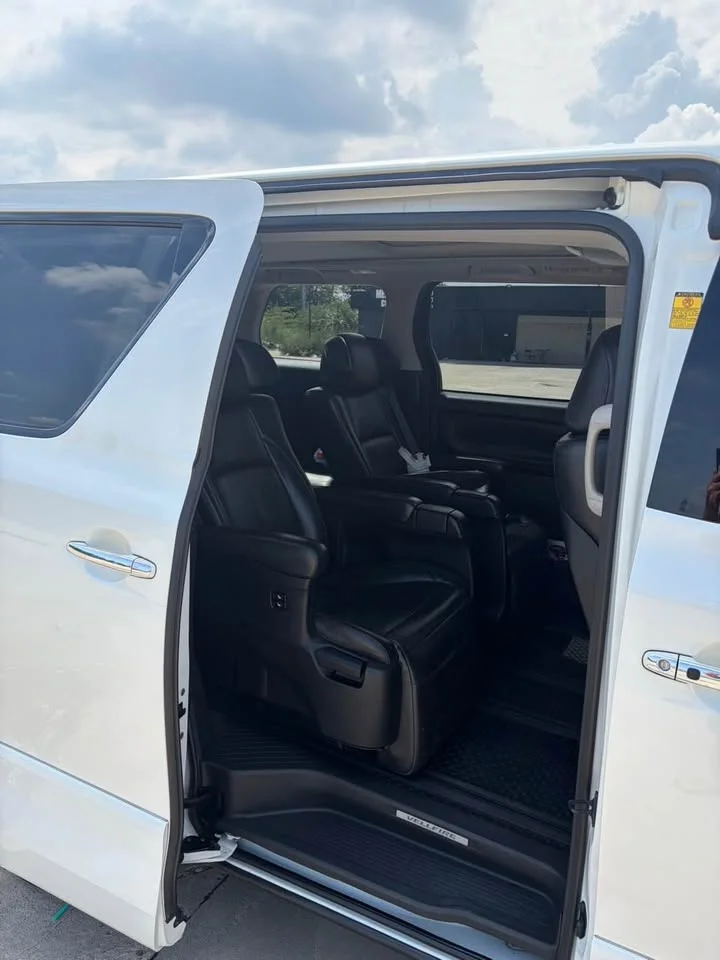 2012 Toyota Alphard, Vellfire II (AH20) 3