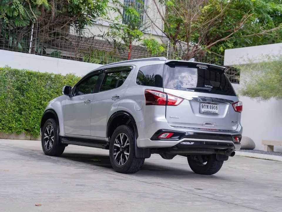 2020 Isuzu MU-X I 2