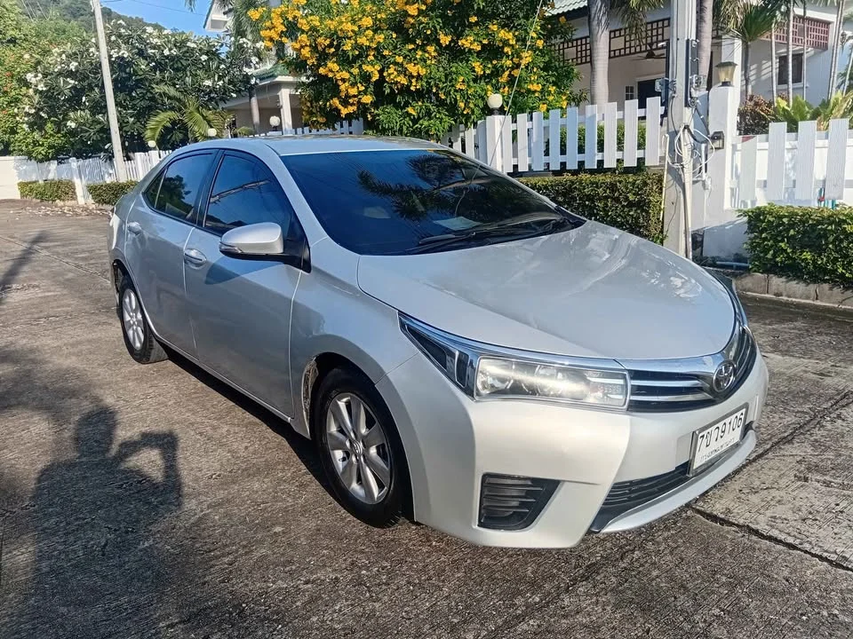2016 Toyota Corolla Altis XI (E170) 3