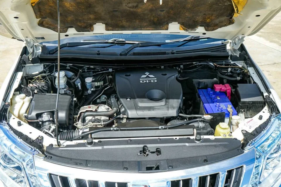 2016 Mitsubishi Triton V 2
