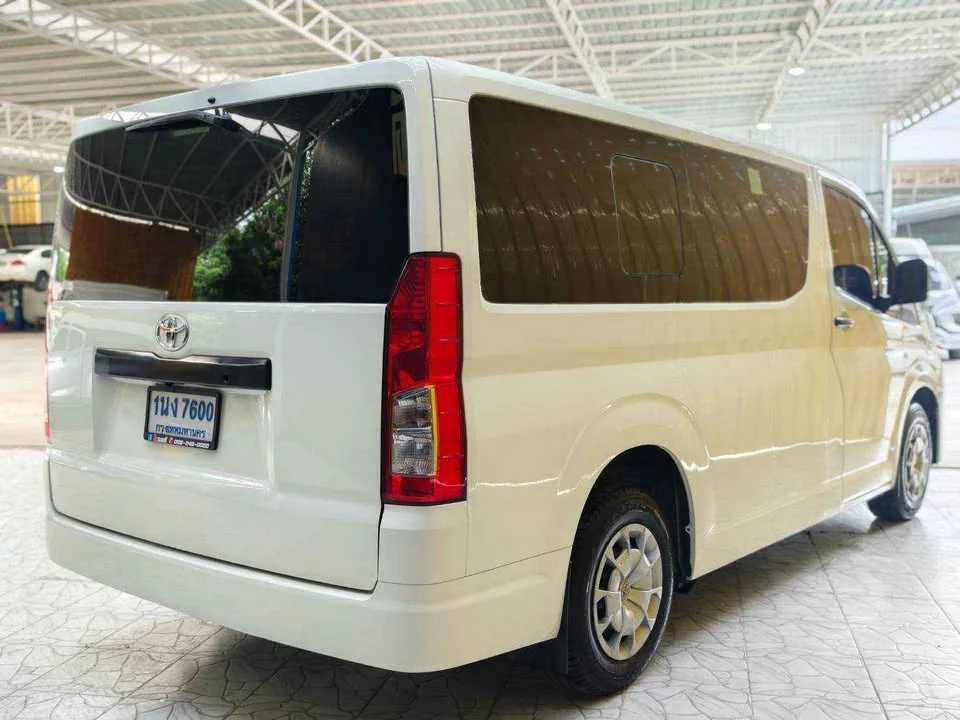 2022 Toyota HiAce VI (H300) 2
