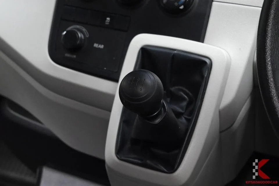 2022 Toyota HiAce VI (H300) 2