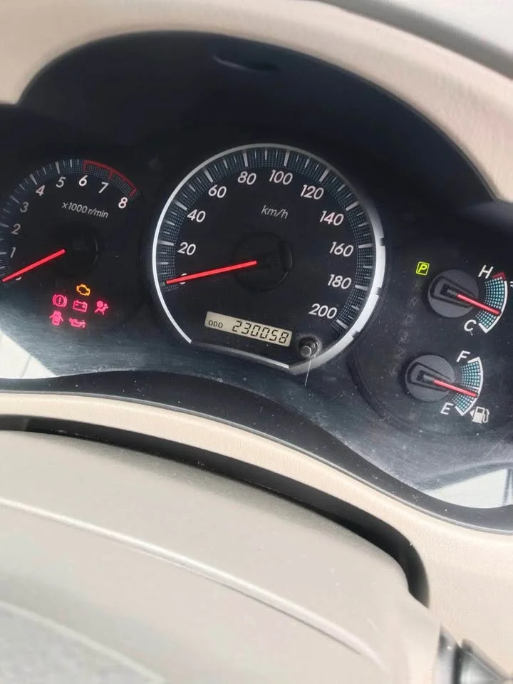 2012 Toyota Innova I 3