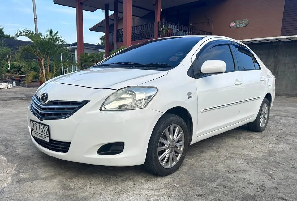 2010 Toyota Vios II 2