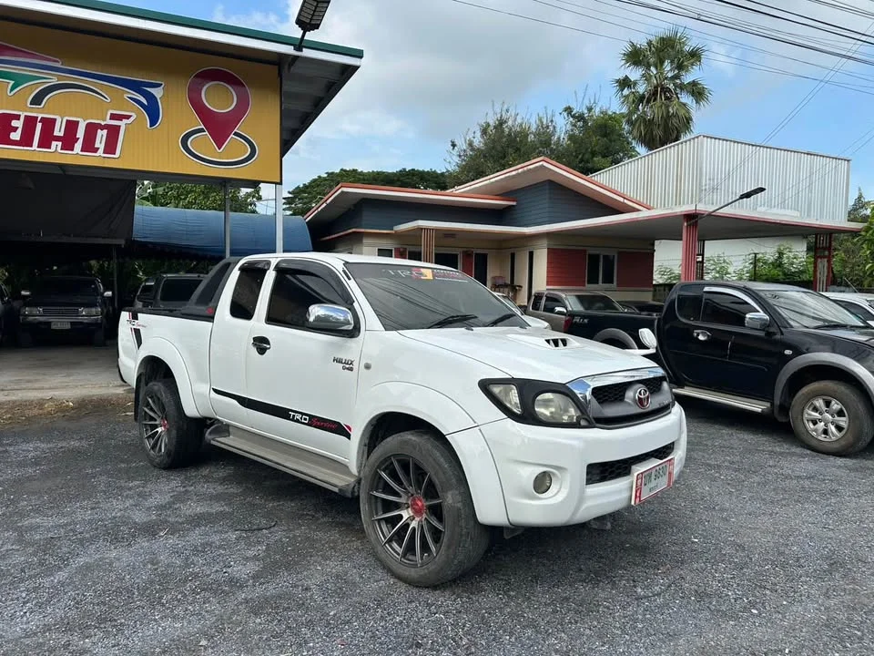 2010 Toyota Hilux VII 3